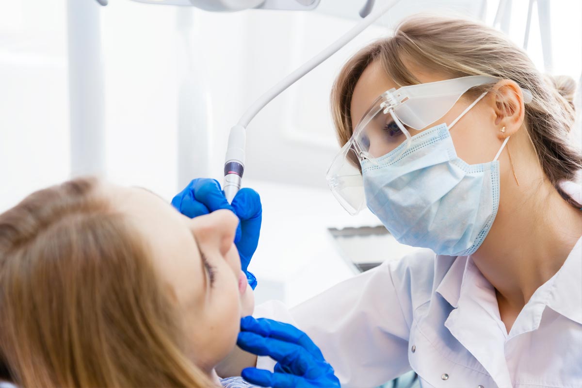 ndic-dental-hygienist-1200-800-001